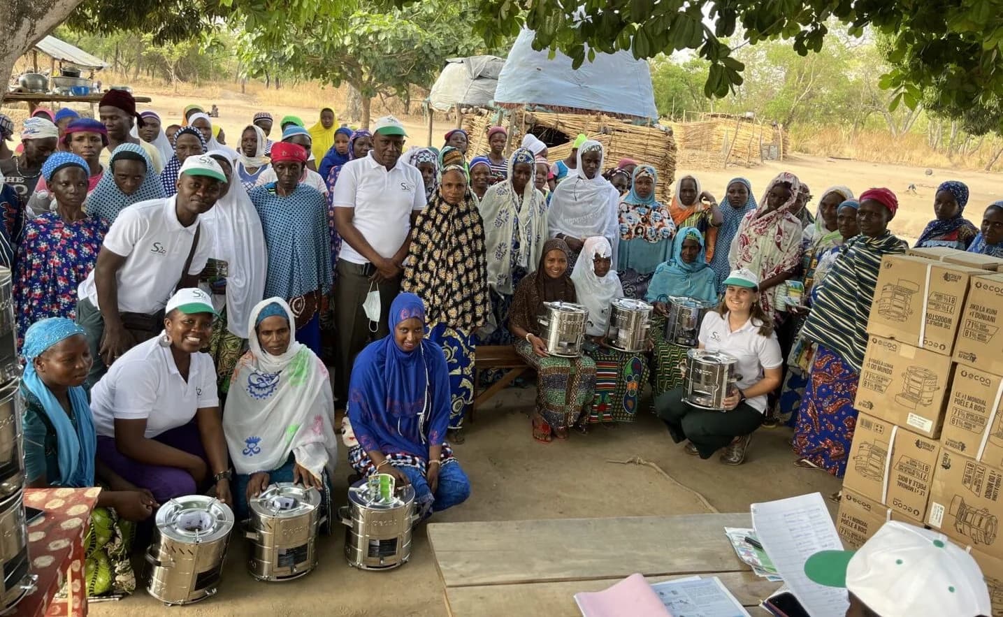 Picture 3. The local community of Borgou, Benin (photo courtesy of hummingbirds)